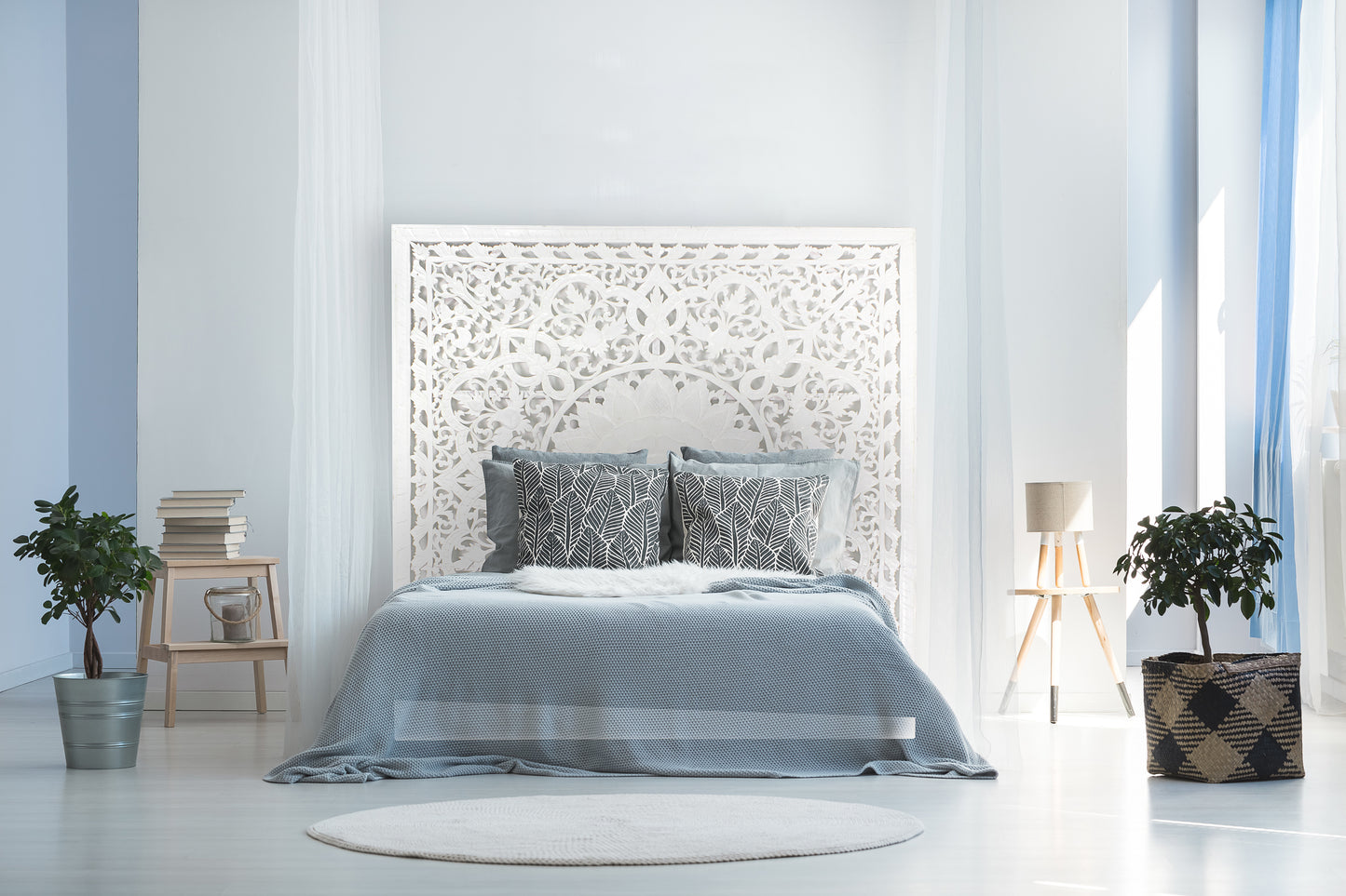 Carved Full Bed Headboard "Raflessia" - White - USA
