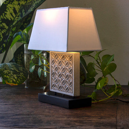 Carved Table Lamp 'Batik' - White